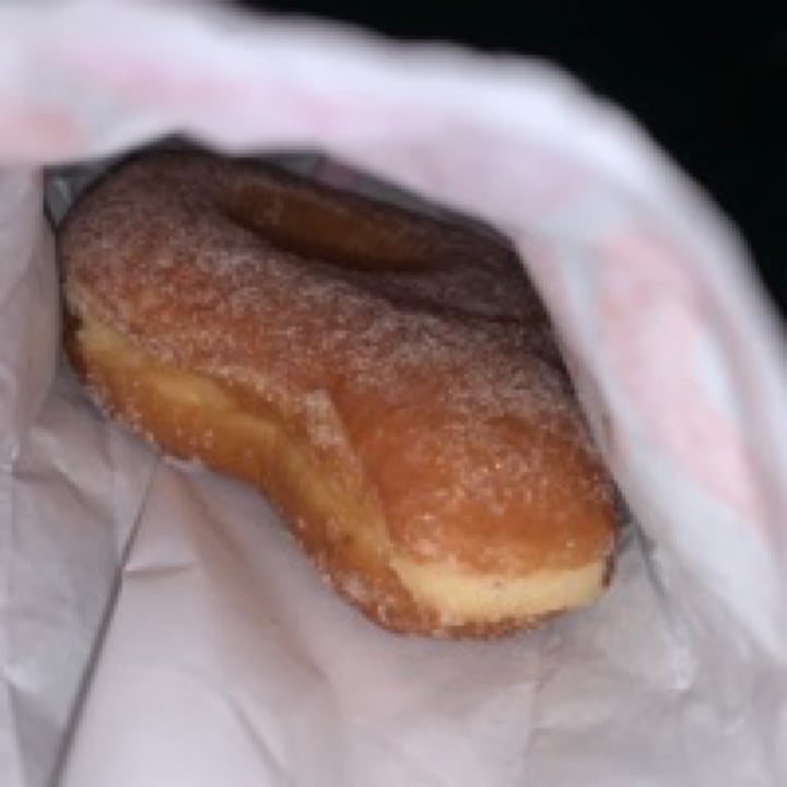 photo of Dunkin' Donuts Sugar dusted shared by @avegangirl on  30 Jul 2020 - review