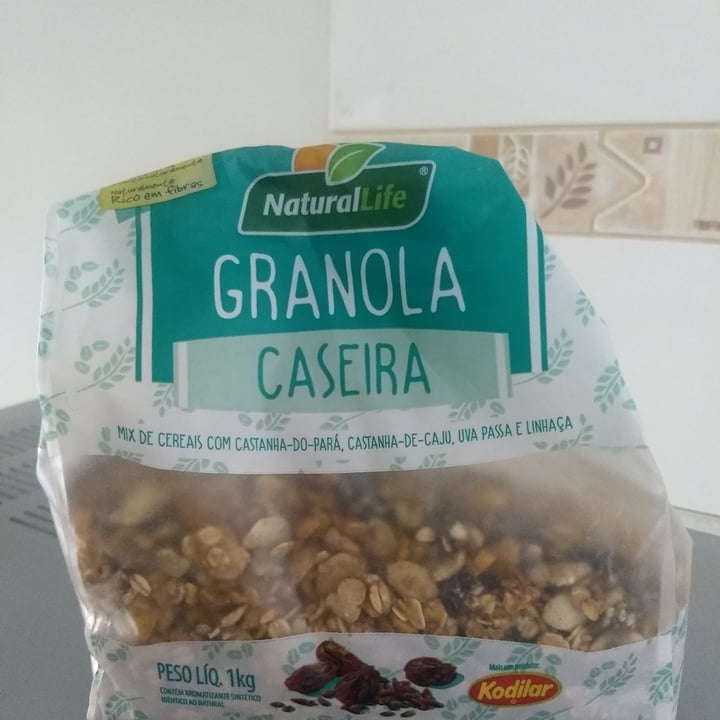 photo of NaturalLife Granola shared by @ednamuniz on  11 May 2022 - review