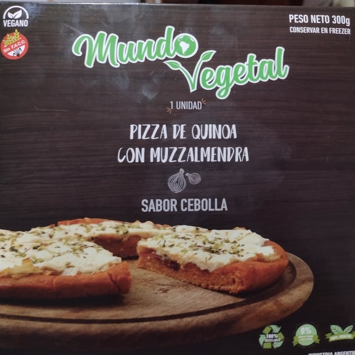 photo of Mundo Vegetal Pizza De Quinoa Con Muzzalmendra Sabor Cebolla shared by @dana1922 on  24 Sep 2022 - review