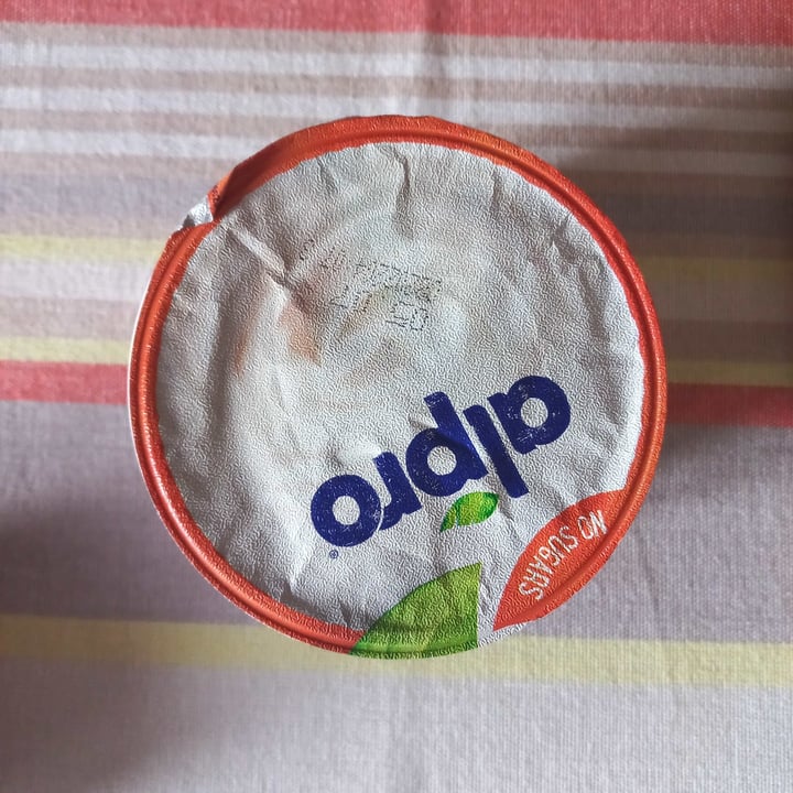 photo of Alpro Alpro yogurt di soya shared by @mcame on  27 Jun 2022 - review