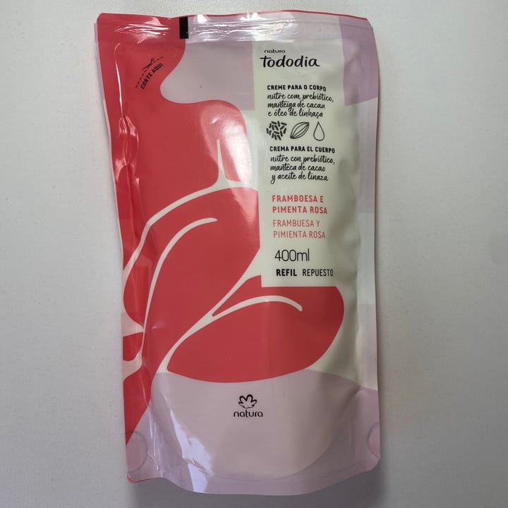 review photo of Natura Crema corporal de frambuesa Y Pimienta Rosa shared by @camivaglica on 20 Jul 2021 - review