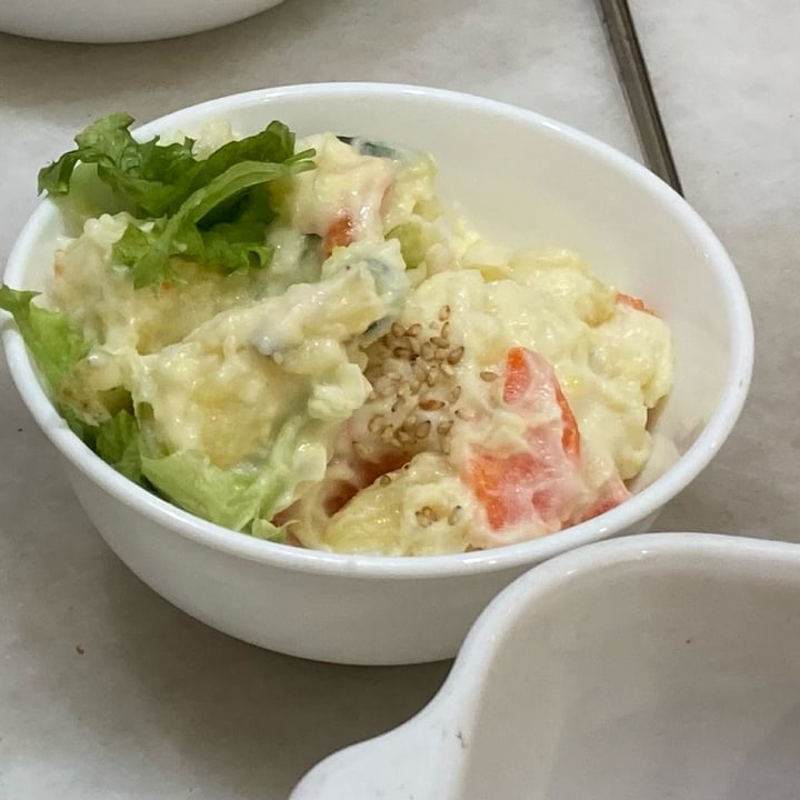 photo of Lucky Cat Vegan Potato Salad shared by @fulfilling on  02 Apr 2022 - review