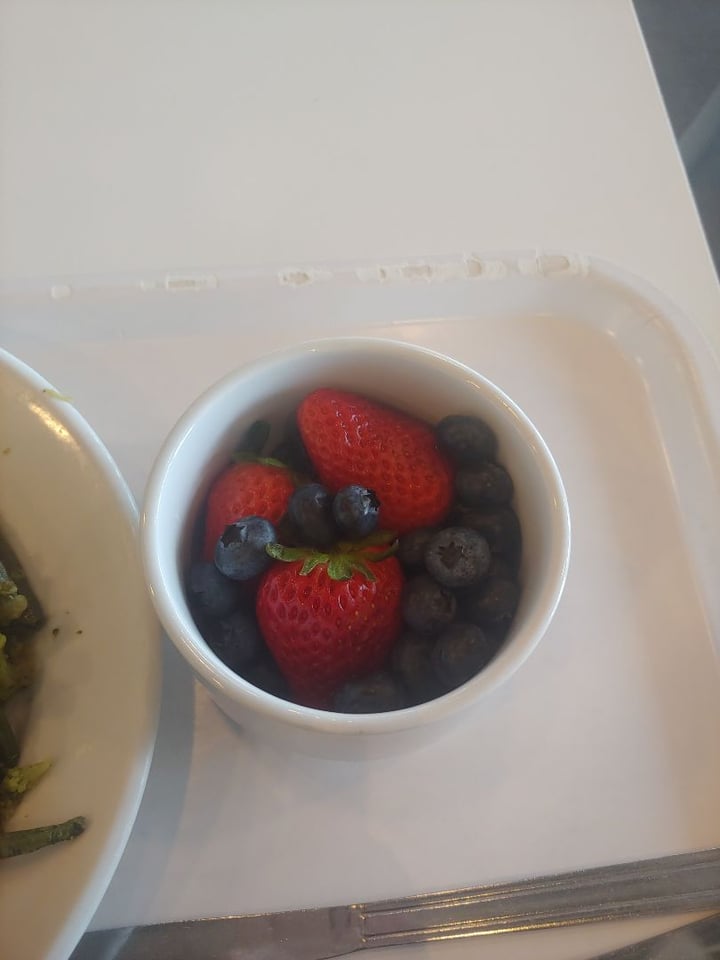 photo of IKEA Restaurant Vegetable Balls shared by @vecanter on  18 Apr 2019 - review