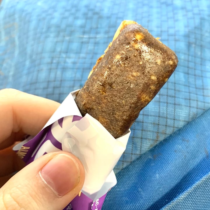 photo of Nākd. Almond Macaroon shared by @vegpledge on  19 Oct 2022 - review