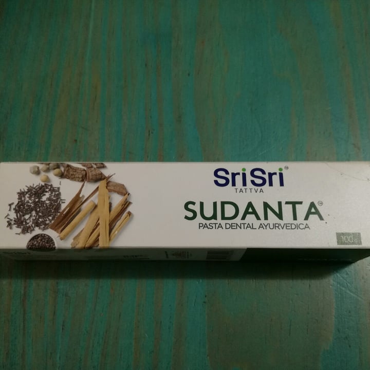 photo of SriSri Tattva Sudanta Pasta Dental Libre de Fluor 100gr shared by @tatianamara on  31 May 2020 - review
