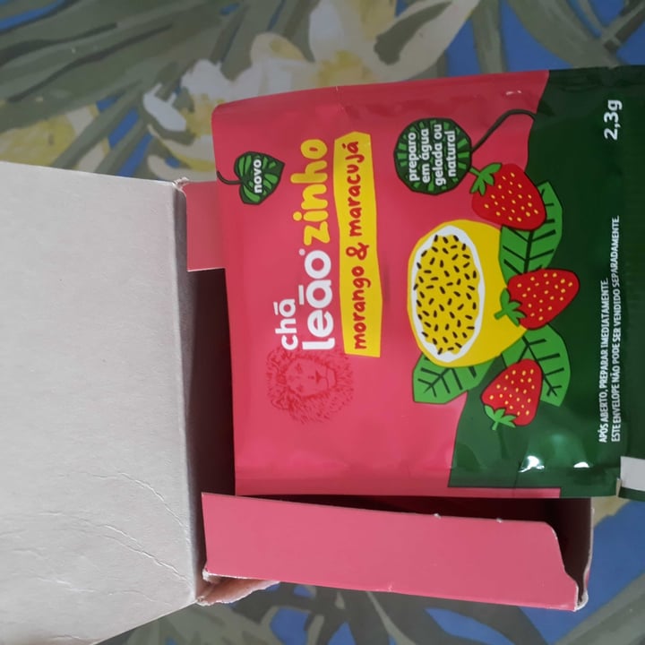 review photo of Chá Leão Chá Leãozinho gelado de morango e maracujá shared by @marisantos on 01 Dec 2022 - review