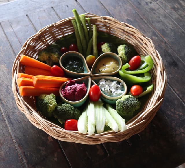 「Rawesome Veggie Plate」の料理の写真