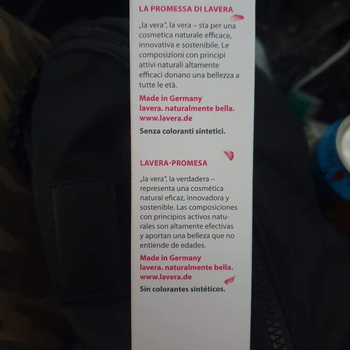 review photo of Lavera Naturkosmetik Mattifying Balancing Cream shared by @absolent on 22 Nov 2021 - review