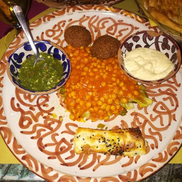 菜肴“Falafel E Ravioli Veg”的照片