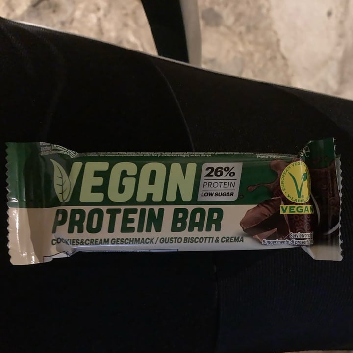 photo of Lidl vegan protein bar gusto biscotti e crema shared by @kairologico on  31 Aug 2022 - review