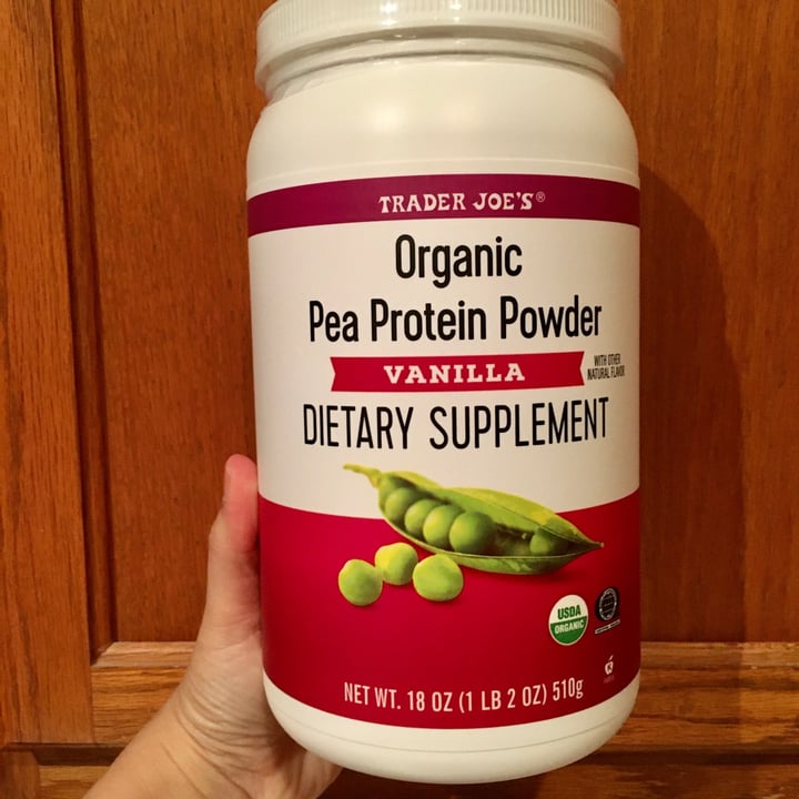 photo of Trader Joe's Pea protein powder (vanilla) shared by @courtneykelli on  13 Sep 2021 - review