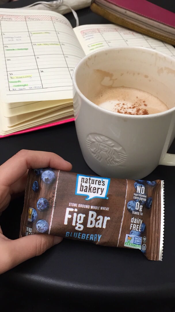 review photo of Nature's Bakery Blueberry Fig Bar shared by @cata-arancibias on 20 Jun 2019 - review