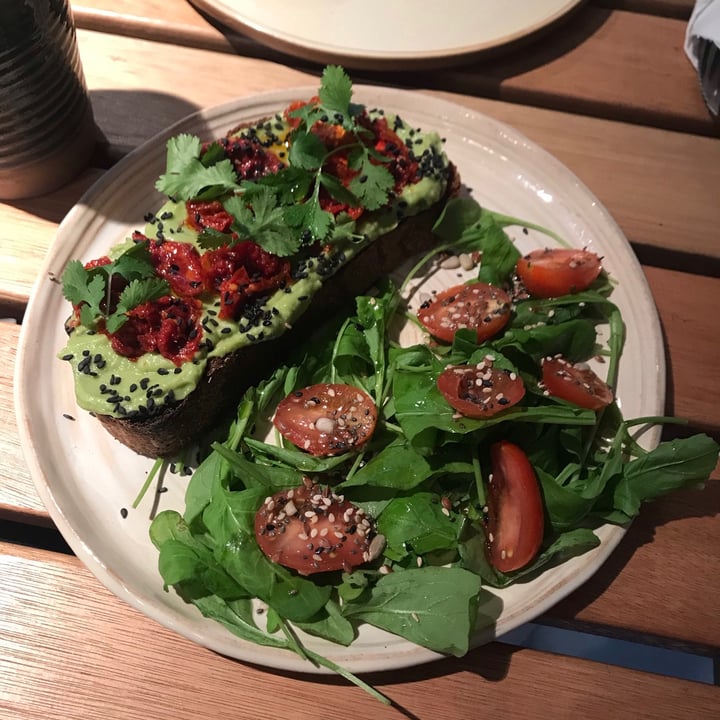 photo of FAUNA Café y Flora Avo Toast shared by @juliprisma on  21 Jun 2021 - review