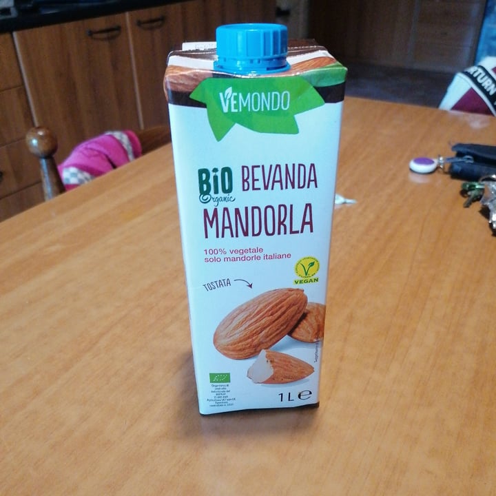 review photo of Vemondo Bevanda alla mandorla shared by @giuseppevece on 07 Oct 2022 - review