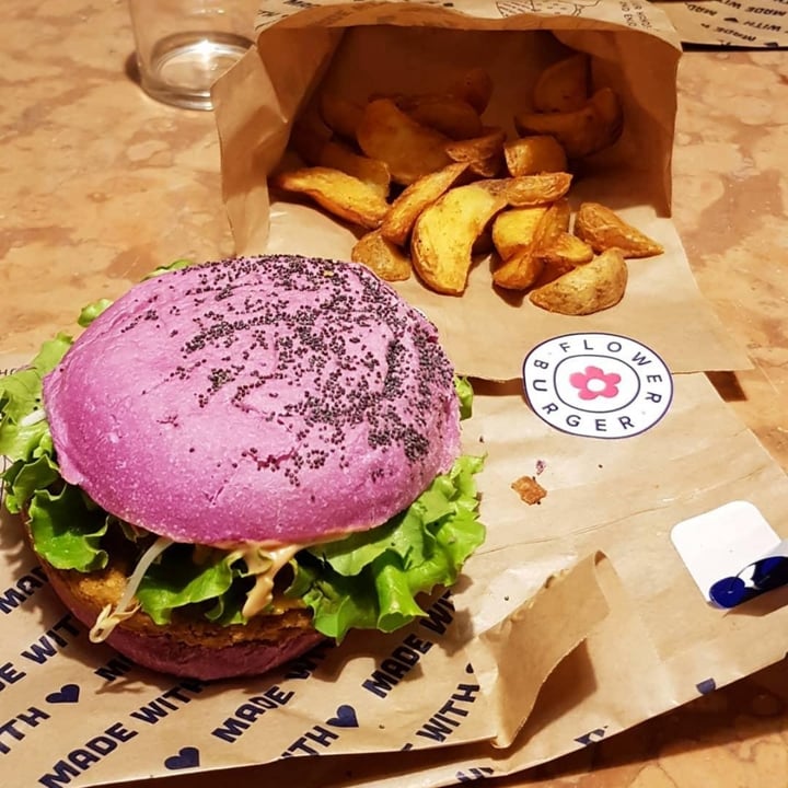 photo of Flower Burger Cherry Bomb shared by @msadriana on  12 Mar 2022 - review