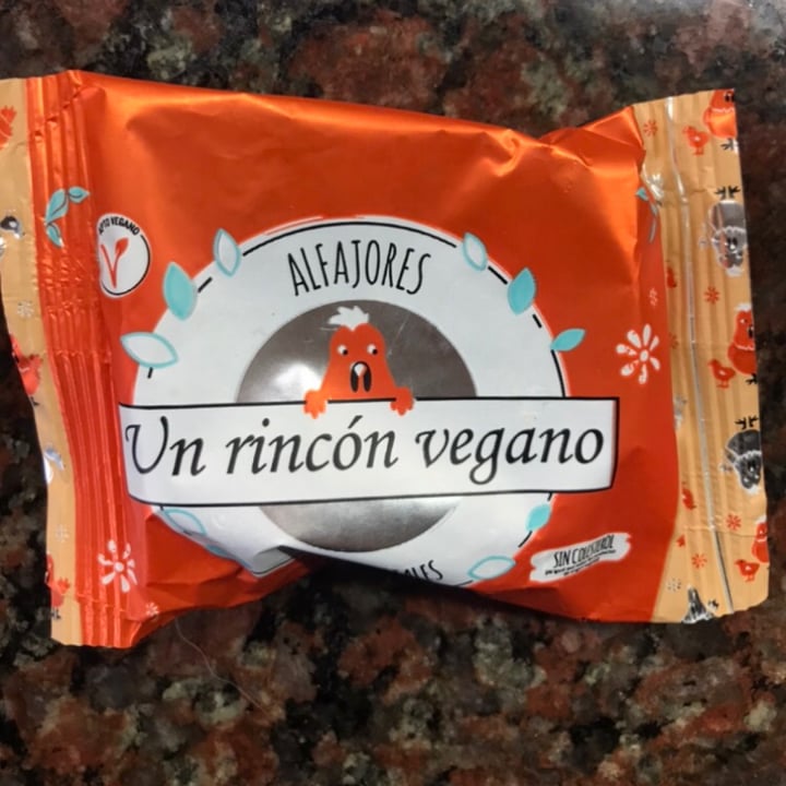 photo of Un Rincón Vegano Alfajor de Maní shared by @antolab on  27 Jun 2021 - review