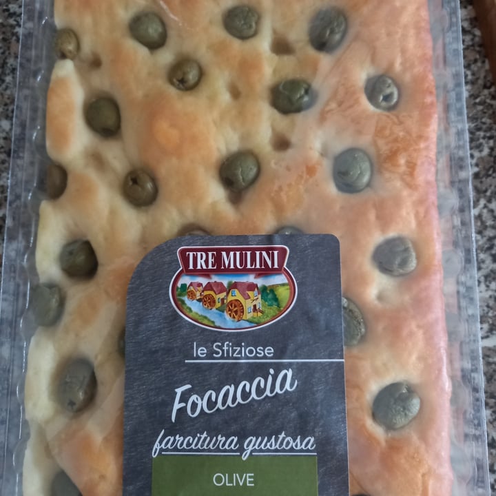 photo of Tre Mulini Focaccia con olive shared by @valesguotti on  13 Oct 2022 - review
