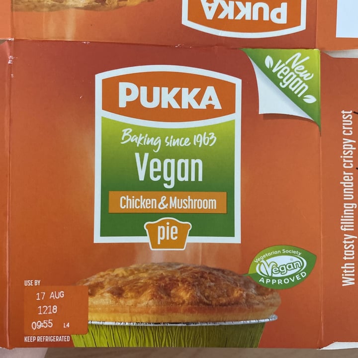 photo of Pukka Pies Chicken & Mushroom Pie shared by @laurajames on  14 Aug 2021 - review