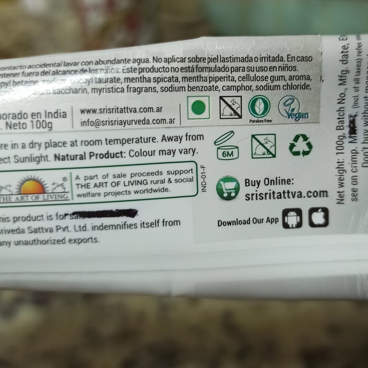 review photo of SriSri Tattva Pasta Dental Ayurvédica Sudanta en Gel shared by @nachuquiroz on 26 May 2020 - review
