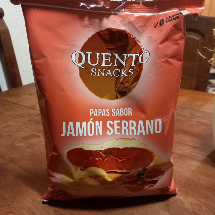 photo of Quento Snacks Papas sabor Jamón Serrano shared by @victoriiiame on  09 Jul 2022 - review