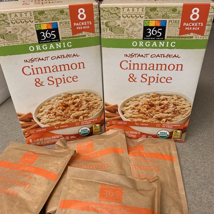 photo of 365 Whole Foods Market Instant oatmeal Cinnamon & Spice shared by @cathygodfrey on  02 Nov 2019 - review