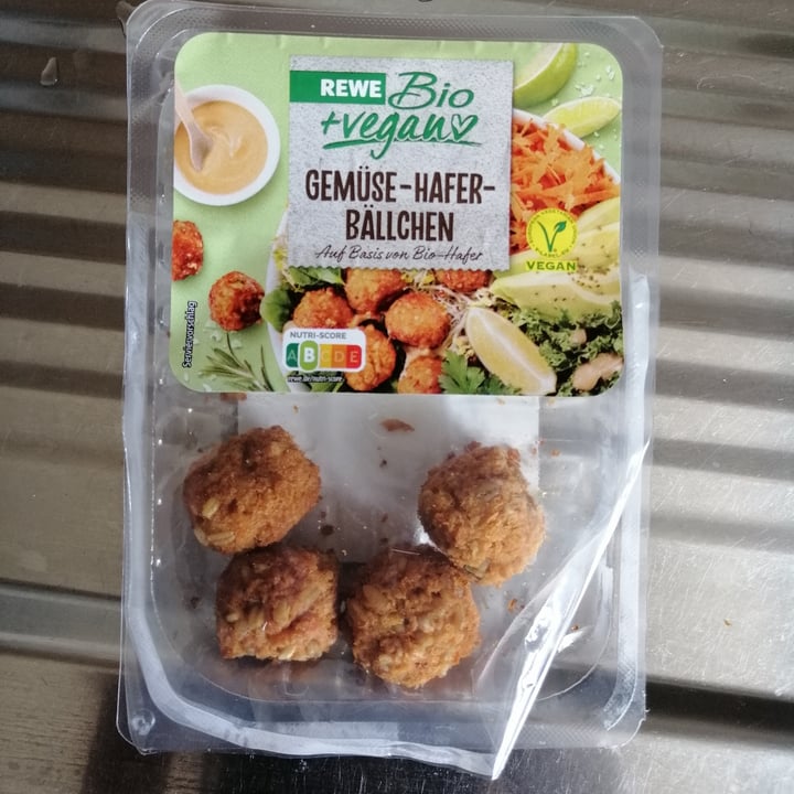 photo of Rewe Bio Gemüse-Hafer Bällchen shared by @evanitra on  20 Sep 2022 - review