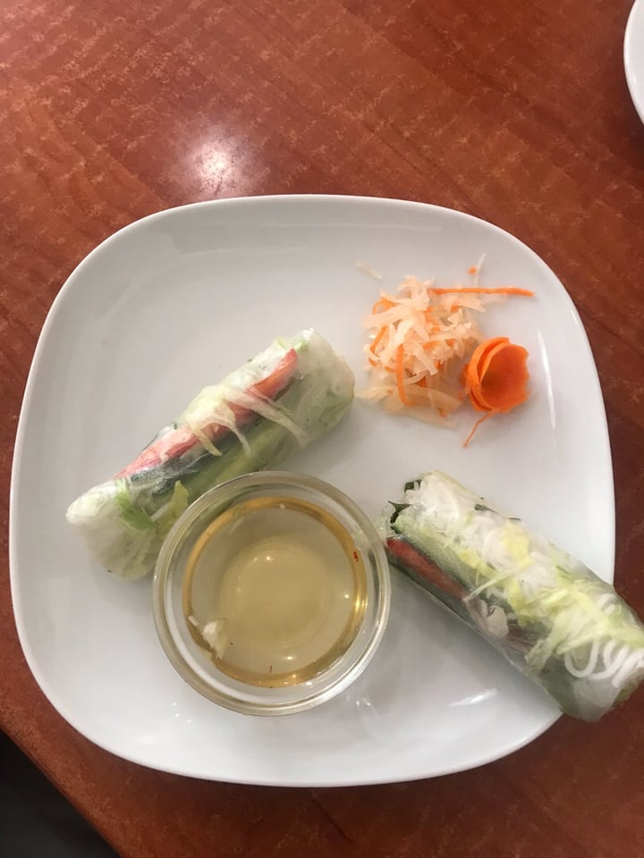 photo of Hanoi Phở Spring rolls and tofu curry shared by @shekhanin on  26 May 2019 - review