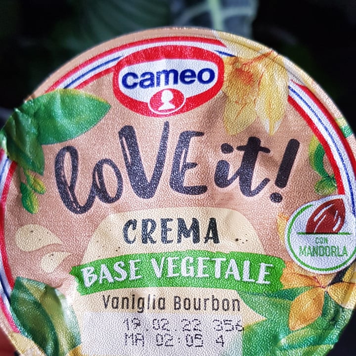 review photo of Cameo Love It! crema vaniglia bourbon shared by @cateveg on 20 Jan 2022 - review