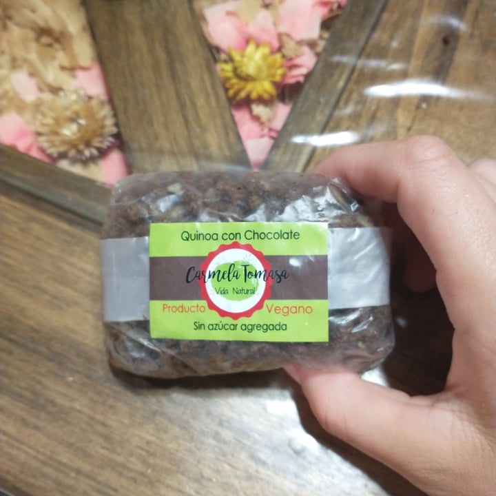 photo of Carmela Tomasa Barra de quinoa con chocolate shared by @camilasm on  17 Dec 2020 - review
