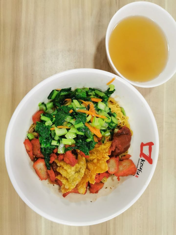 review photo of Eight Immortals Vegetarian (HDB Hub - Koufu) Wanton noodle shared by @sshhush on 12 Sep 2019 - review