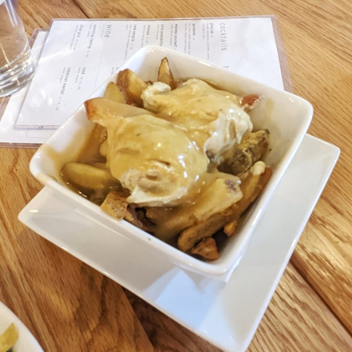 photo of Pure Kitchen Rideau belle poutine shared by @stormm on  23 Aug 2022 - review