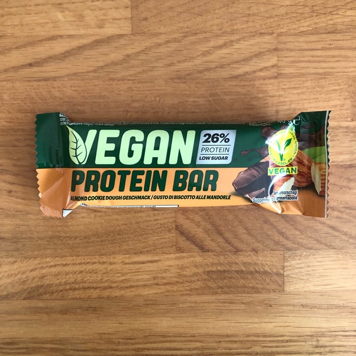 photo of Vemondo vegan protein bar-biscotto alle mandorle shared by @irenerass on  09 Dec 2022 - review