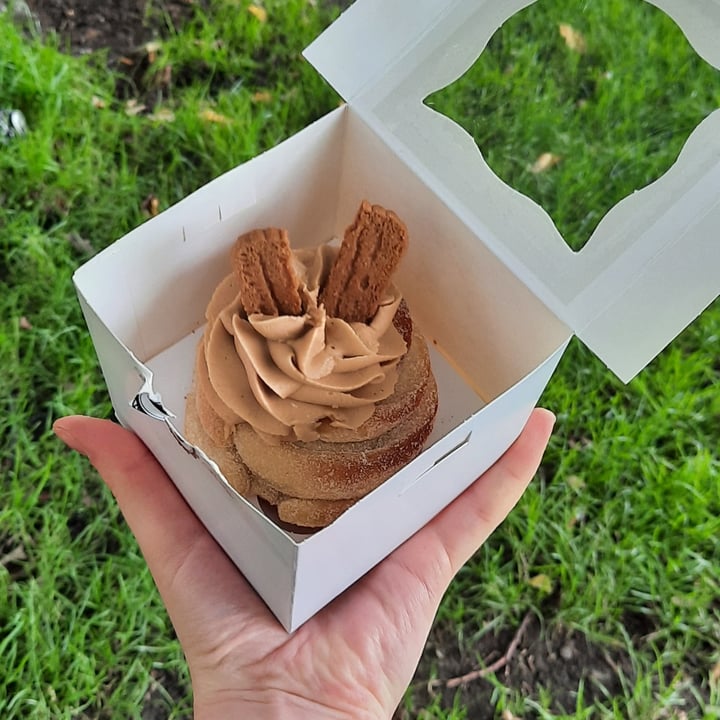 photo of Black Rabbit Biscoff Cruffin shared by @heatherlouise on  16 Sep 2020 - review