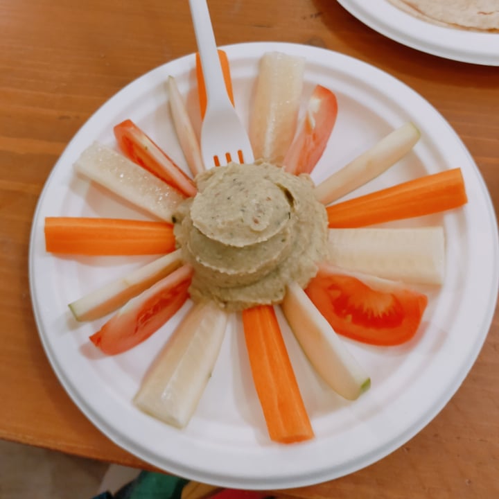 photo of Vega Food Roma Hummus shared by @malegria on  01 Jan 2023 - review