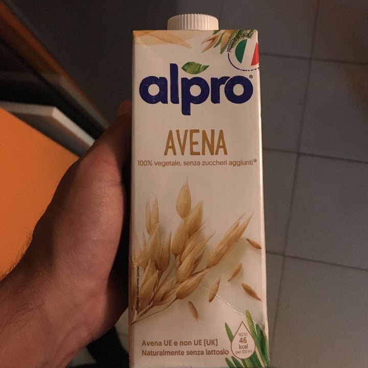 review photo of Alpro Latte avena Senza Zuccheri shared by @andreacolella on 13 Oct 2022 - review