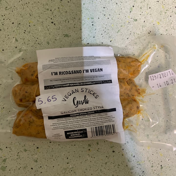 photo of Gudi foods Vegan Sticks Galician chorizo Style shared by @veganauntie on  16 Sep 2021 - review