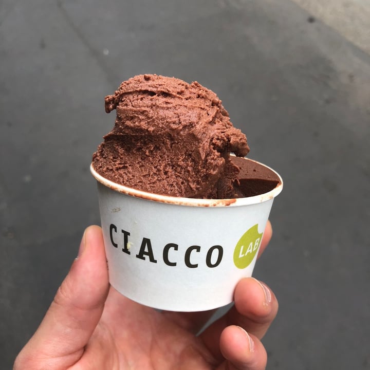 photo of Ciacco Gelato pistacchio gianduia e cacao shared by @annabbi on  26 Apr 2022 - review