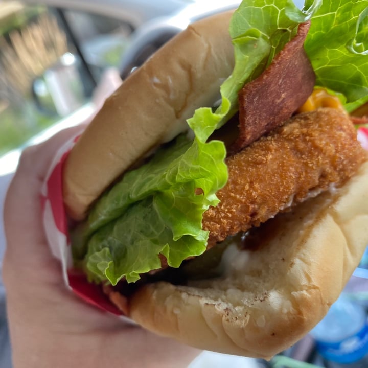 review photo of Santana's Vegan Grill BBQ Bacon chicken sandwich shared by @vegantoycollector on 23 Aug 2021 - review