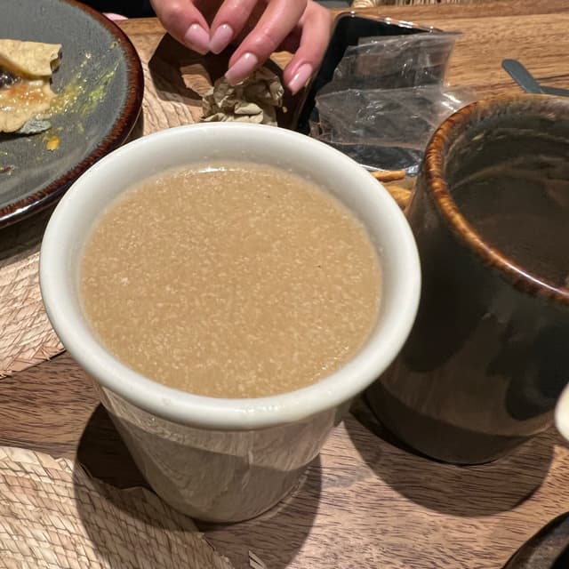 Foto del piatto “agua de guayaba con cajeta”
