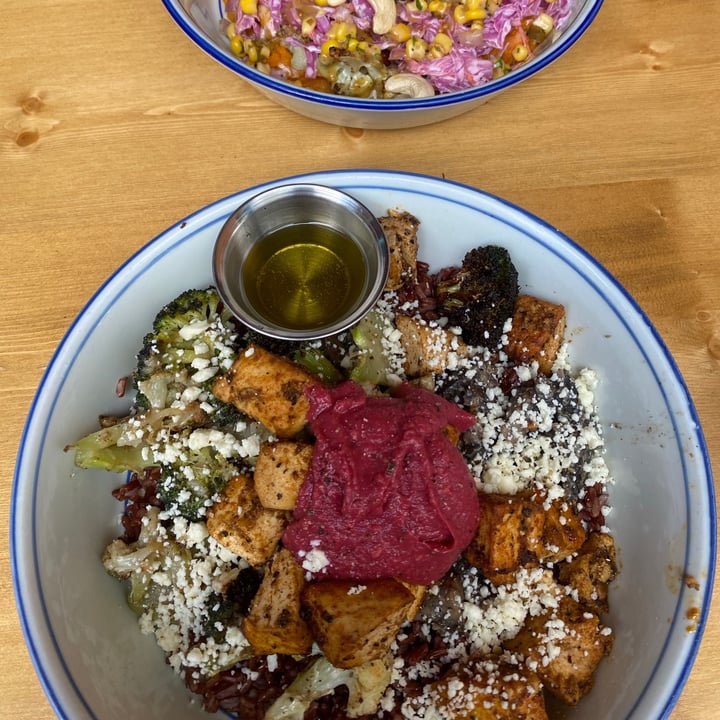 review photo of Shake Farm Make Your Own Bowl shared by @ntibrewala on 27 Apr 2021 - review