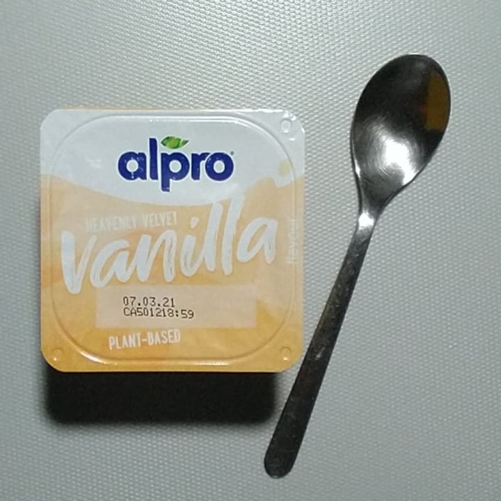 photo of Alpro Postre de vainilla cremosidad sublime shared by @sym on  21 Jan 2021 - review
