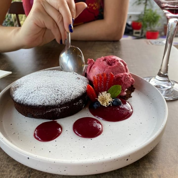 photo of Violeta Restaurant Brownie con Helado shared by @vale2cq on  06 Dec 2020 - review