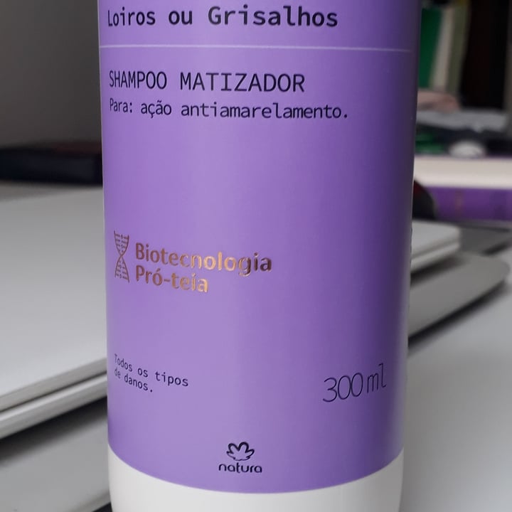 photo of Natura shampoo lumina cabelos grisalhos shared by @mariangelacainelli53 on  30 Apr 2022 - review