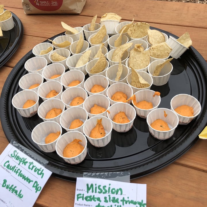 review photo of Simple Truth Plant based cauliflower dip buffalo shared by @lamanna on 15 May 2021 - review