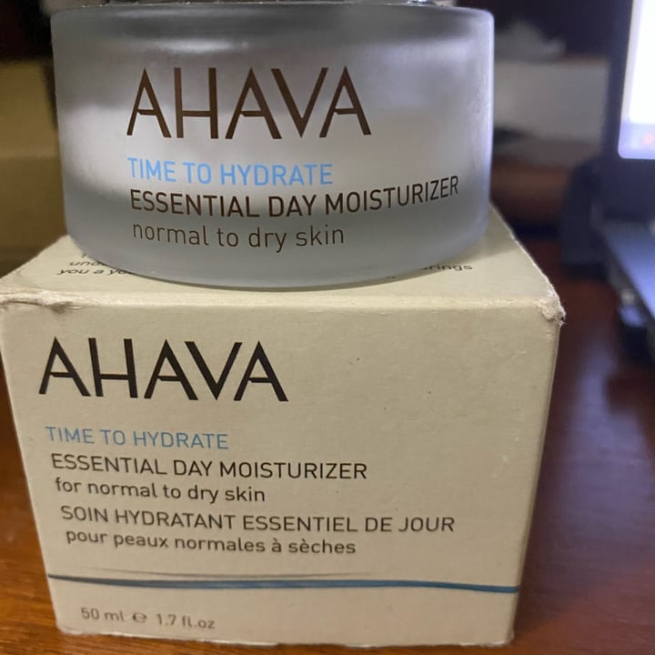 review photo of Ahava essencial day moisturizer shared by @belcriz on 09 May 2022 - review