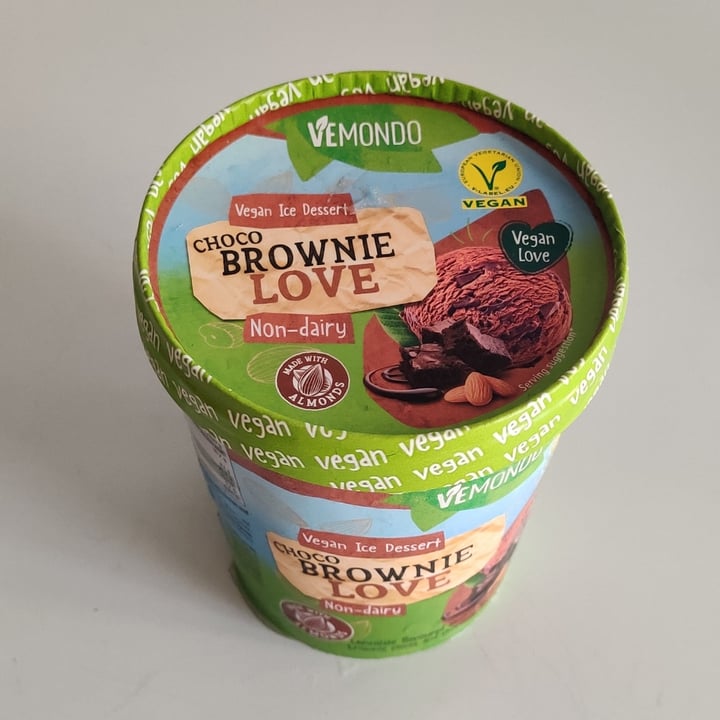 photo of Vemondo  Gelato Chocolate Brownies shared by @serenasofia on  25 Aug 2022 - review