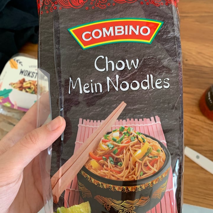 photo of Combino Chow Mein Noodles shared by @federicalombardi on  14 Apr 2022 - review