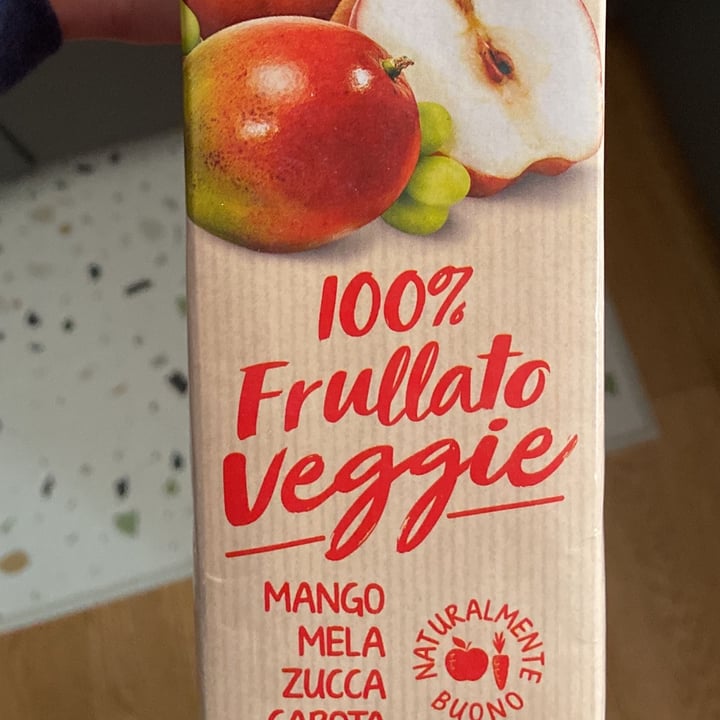 photo of Valfrutta 100% Frullato Mango, Mela, Zucca, Carota shared by @meggygiuanin333 on  08 Apr 2022 - review