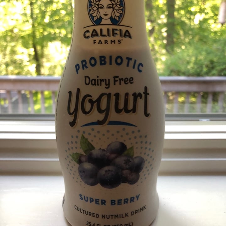 photo of Califia Farms Probiotic Dairy Free Yogurt Drink Super Berry shared by @karenasp on  03 Jun 2020 - review