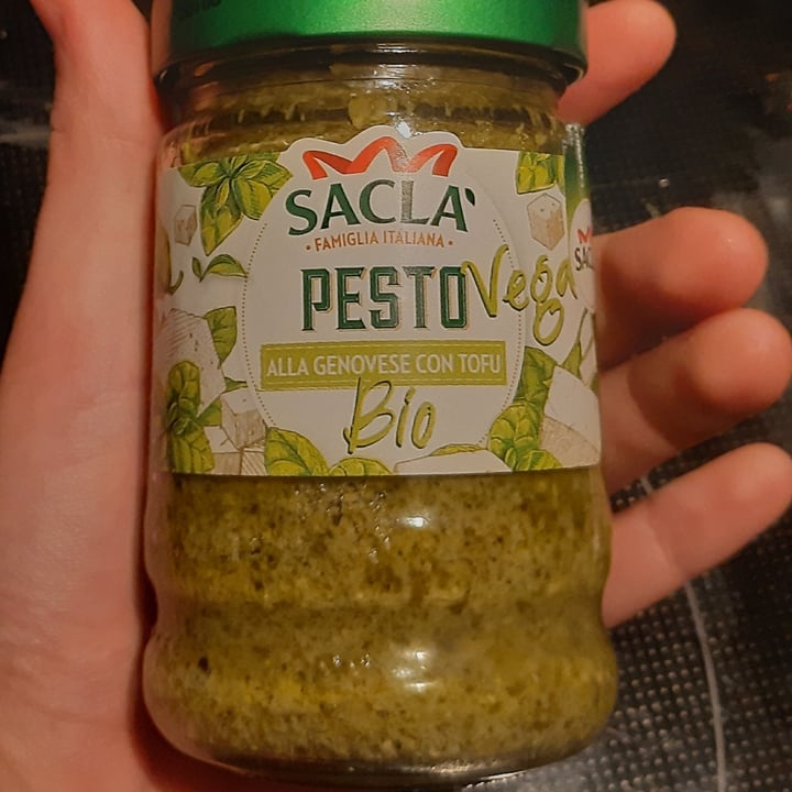 review photo of Sacla Pesto Alla Genovese Mit Tofu shared by @sofiabianco on 14 Jan 2022 - review